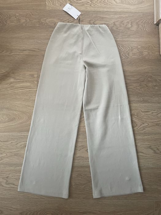Нов панталон Zara XS