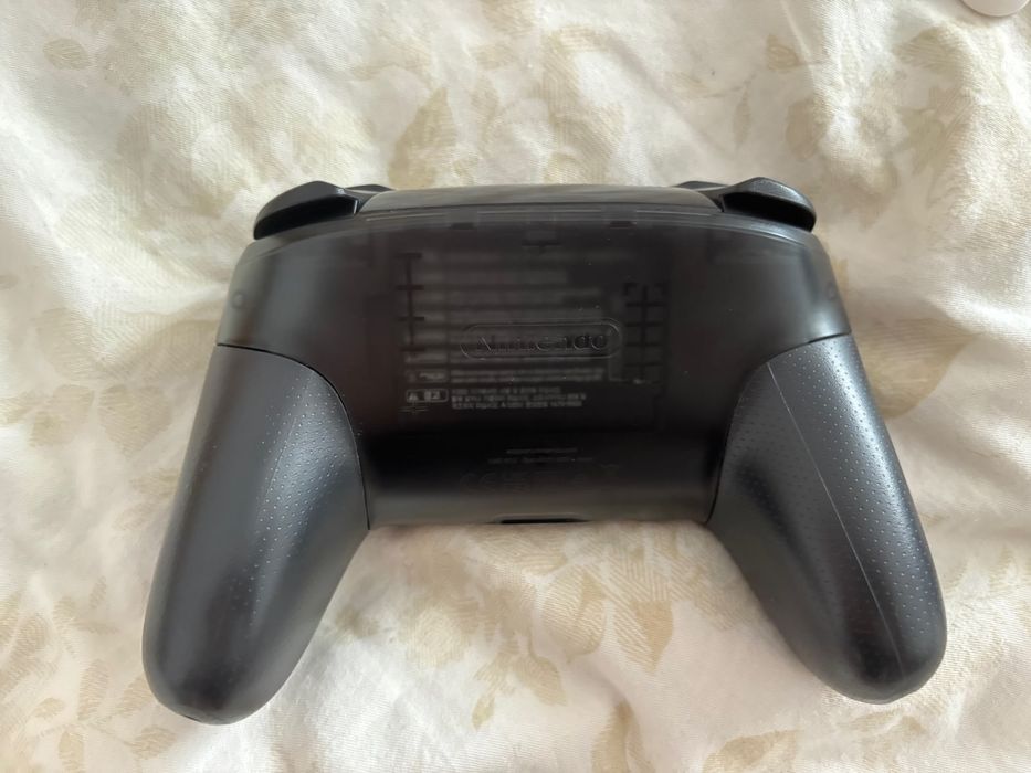 Nintendo Switch Pro Controller
