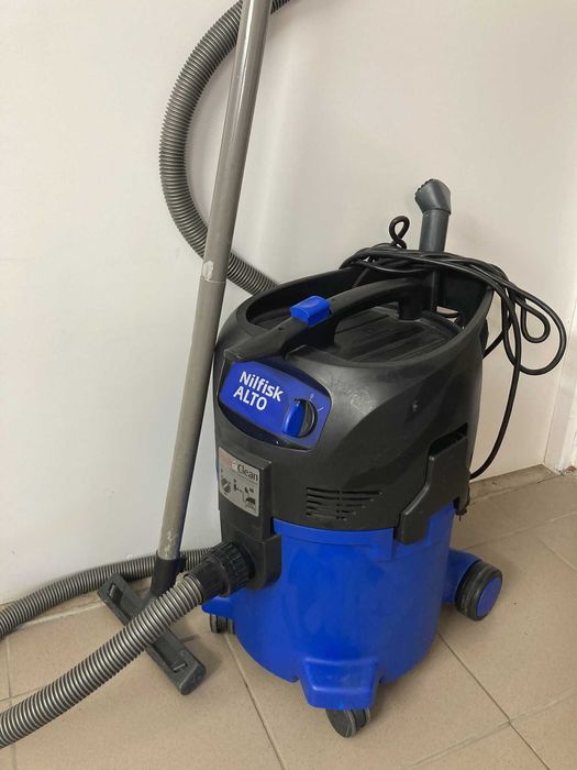 Vand aspiratoare profesionale Nilfisk, Sprintus, Tennant, Promax