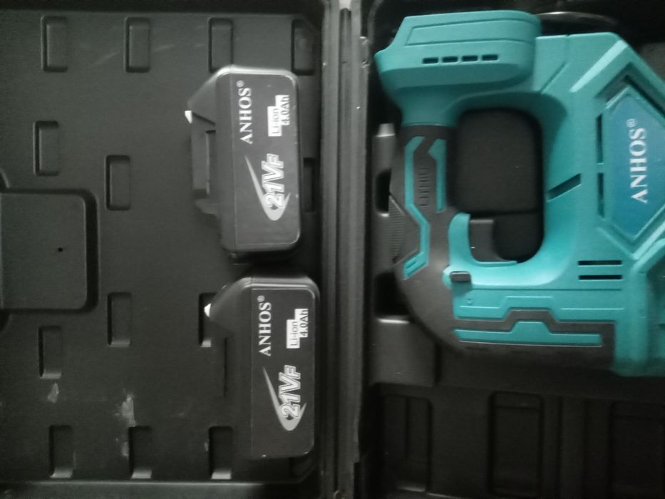 Продам новый электролобзик