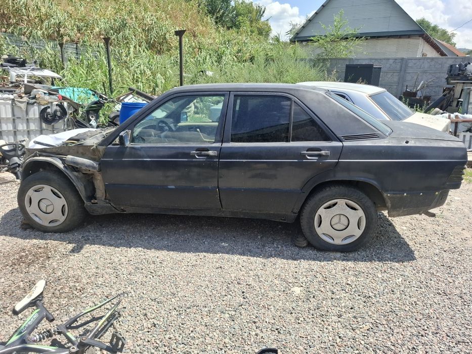 Продам запчасти на мерседес