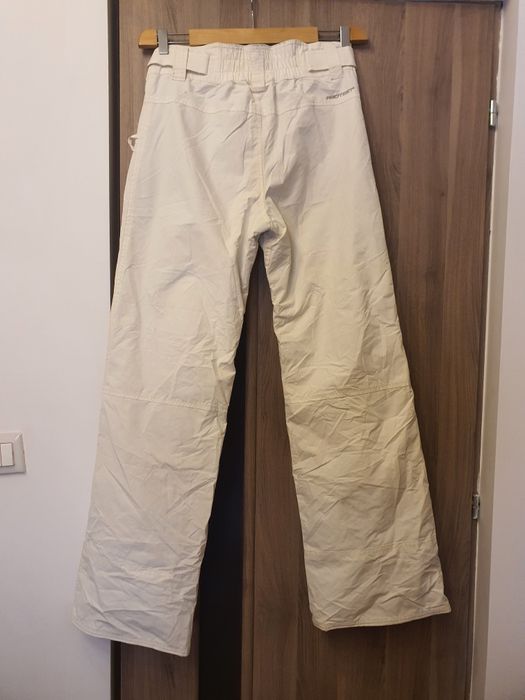 Pantaloni albi zăpadă, ski, snowboard. Pt fete mărime 176