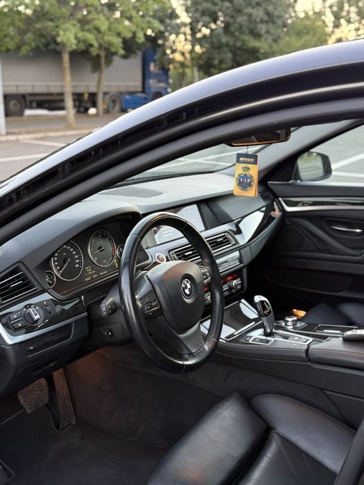 Vand BMW F10 530d M pachet Trapa Suspensie EDC soft close 126.000 km