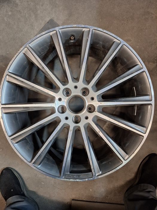janta mercedes  GLC  tip A 253  pe 20