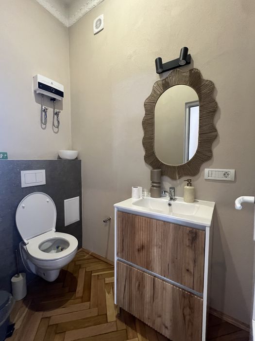 Spatiu comercial de inchiriat ( salon infrumusețare  )