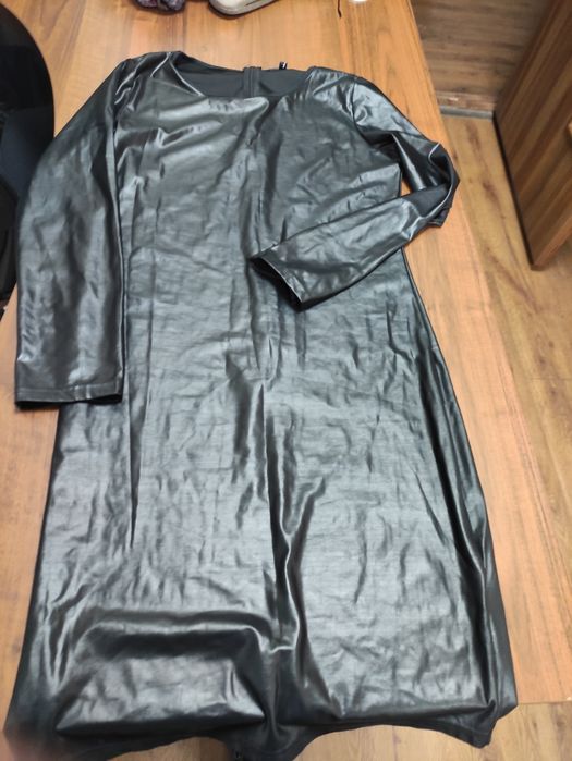 Платье "под кожу"