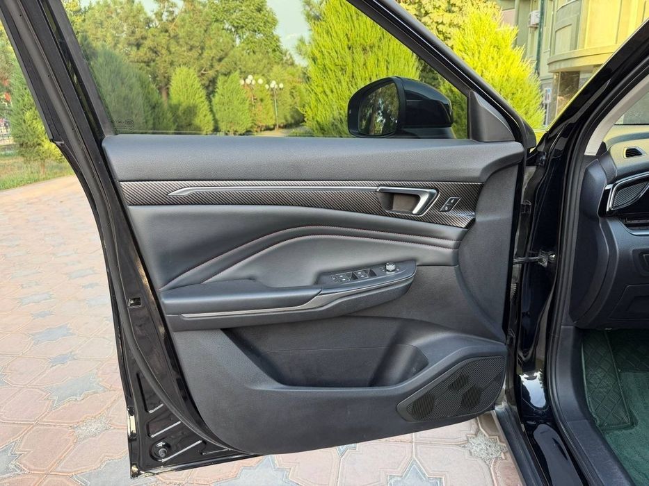 BESTUNE t55 2025! Holati zoʻr. Rasmiy salondan olingan