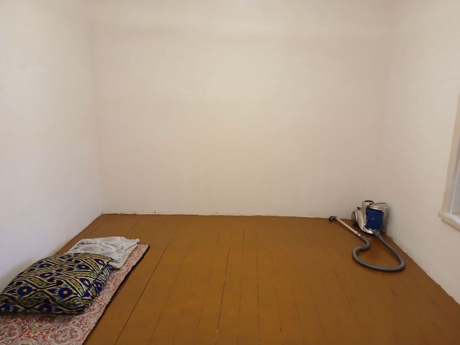 Ховли сотилади хамма шаройити бор