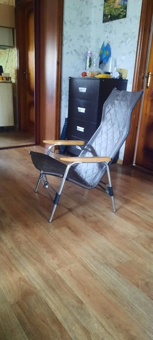 Кресло складное  , очень удобное для.дачи ,выезда на природу..
