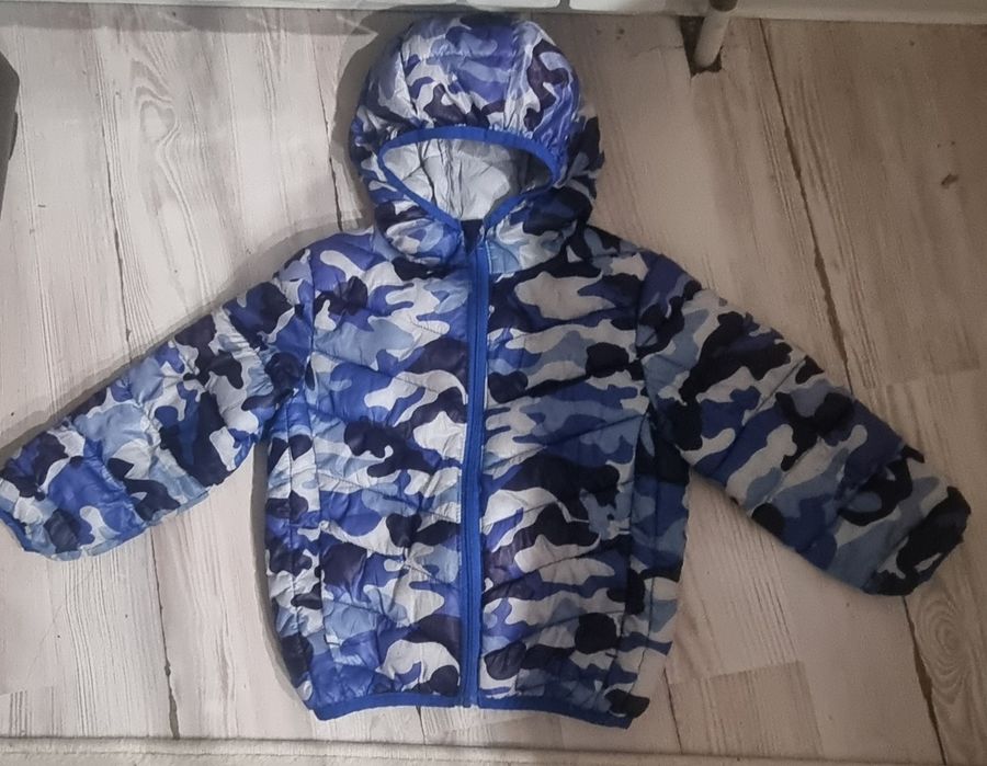 Продам  куртки кофты двойки на мальчика