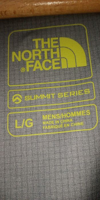 Комплект яке и панталон мембрана The North Face Kichatna, размер L, използвани малко, в много добро състояние