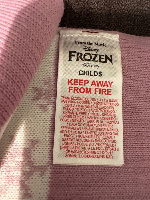 Set caciula, manusi si fular pentru bebelusi Frozen