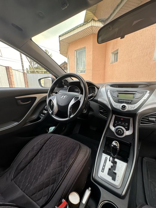 Hyundai Avante срочно продам автомобиль