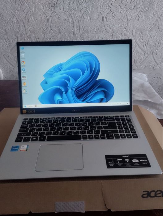 Acer COREi 5 (Full HD)