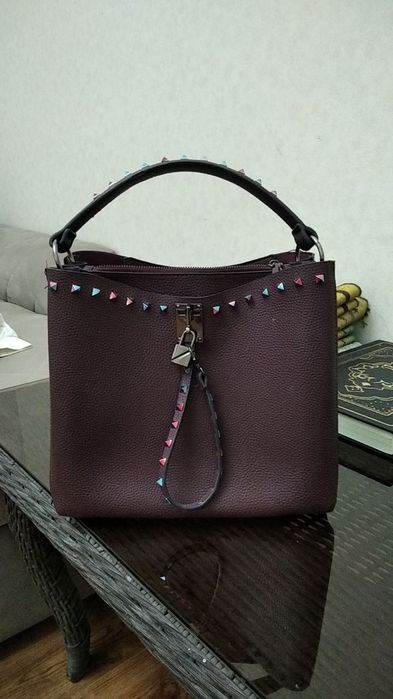 Valentino Brand  Super