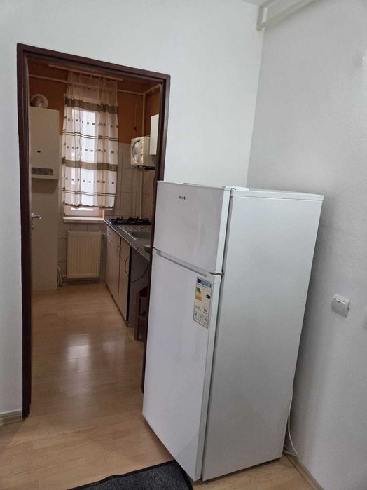 Închiriez garsonieră decomandată 1 cameră