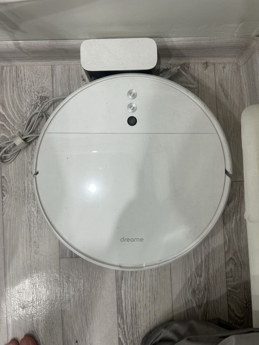 Робот пылесос Dreame F9 продам срочно