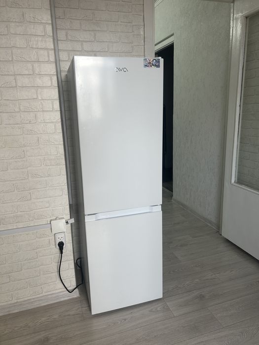 Холодильник AVA