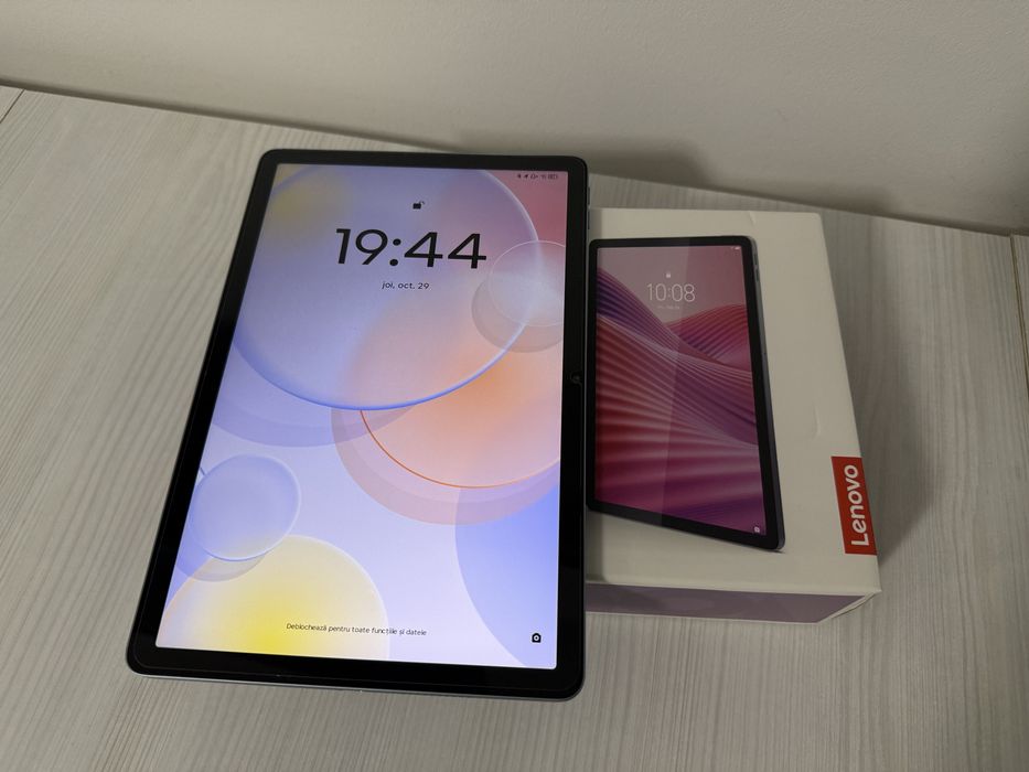 Tableta Lenovo Tab
