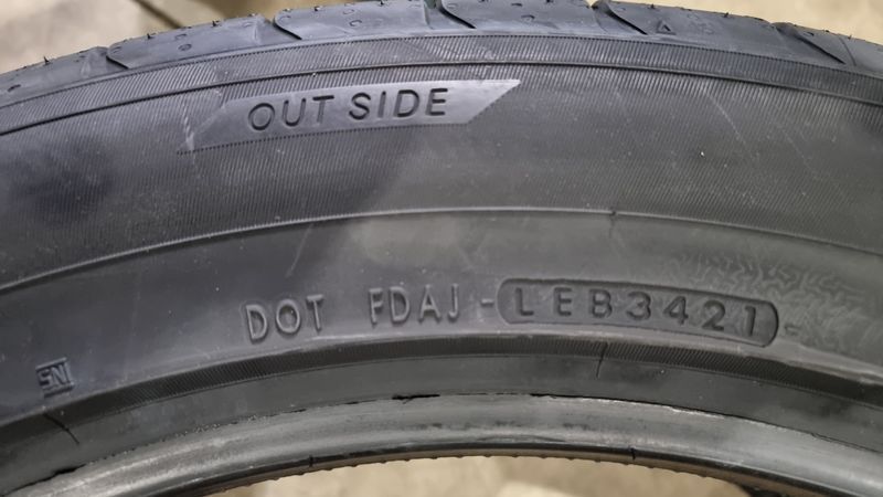 325/40/22//285/45/22 YOKOHAMA