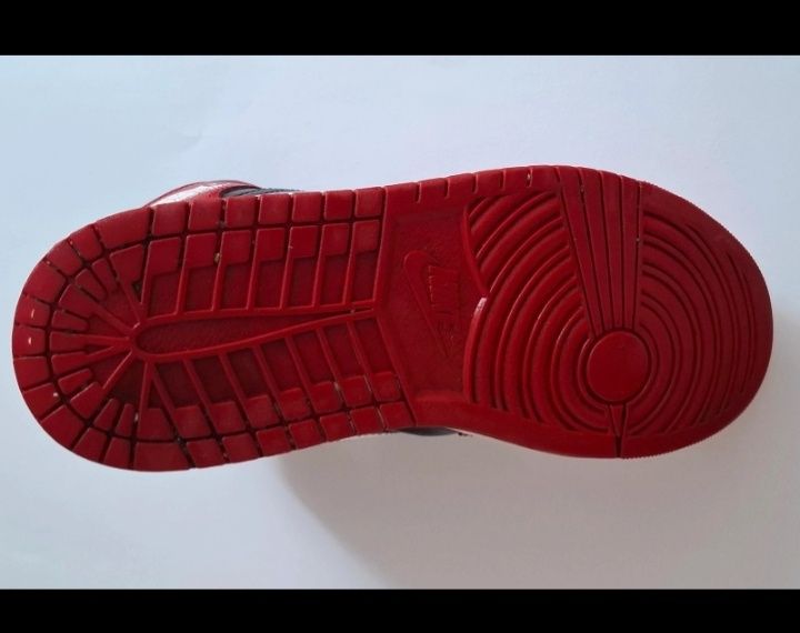 Air Jordan 1 mid Bred