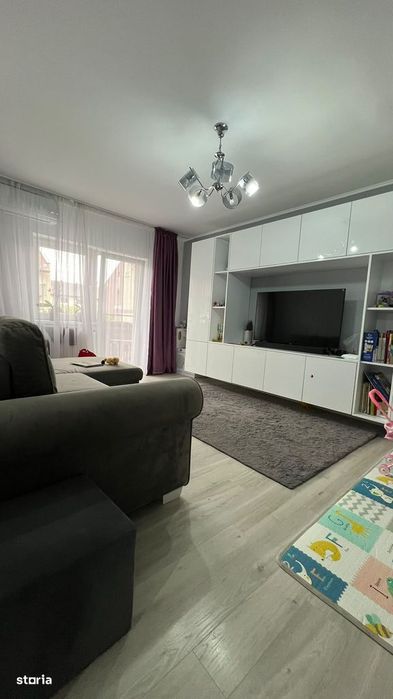 Apartament cu 2 camere zona Carpati 2 ETAJUL 3 !
