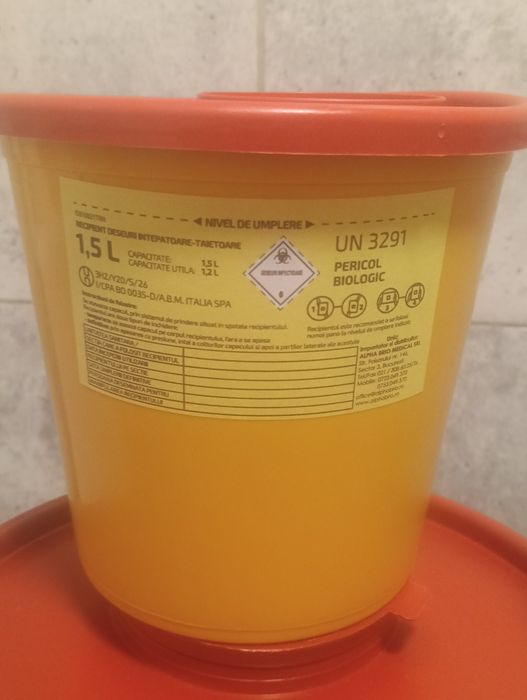 60 Recipiente noi 10 L + 50 Recipiente noi 1.5 L pentru colectare Deșeuri Medicale.