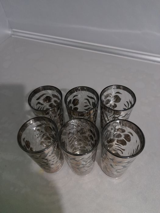 Стаканы красивые.