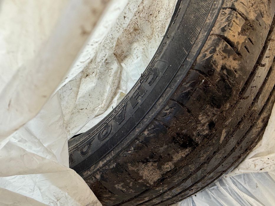 Продаю летние шины 215/50/R17