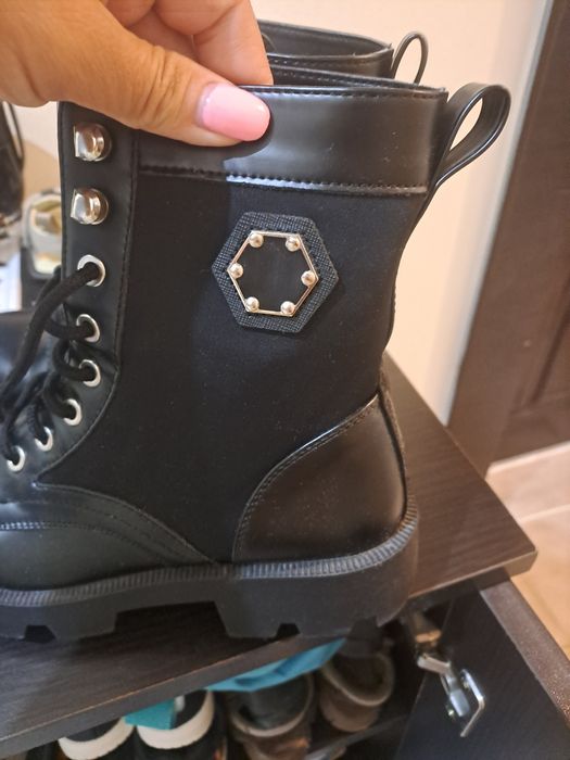 Чисто нови кубинки