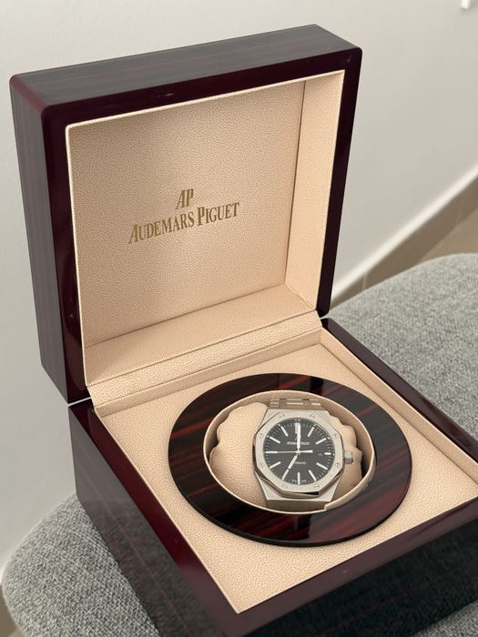 Audemars Piguet Royal Oak Selfwinding / Automatic със стоманена каса и гривна, черен “Grande Tapisserie” циферблат