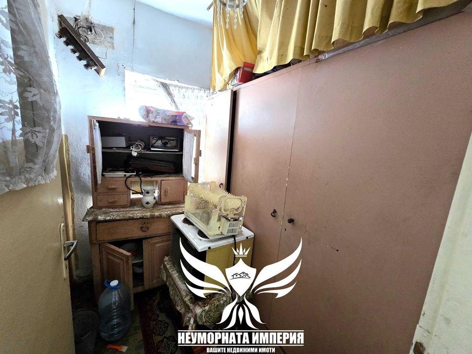 Дава се под наем Тристаен апартамент в Асеновград - 120 кв.м за 210 € - Снимка #14