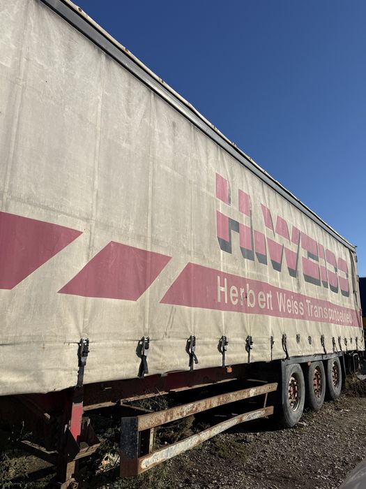 Remorca camion cu prelata