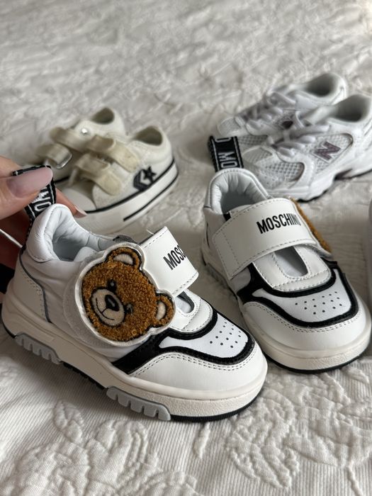 Moschino baby marimea 20