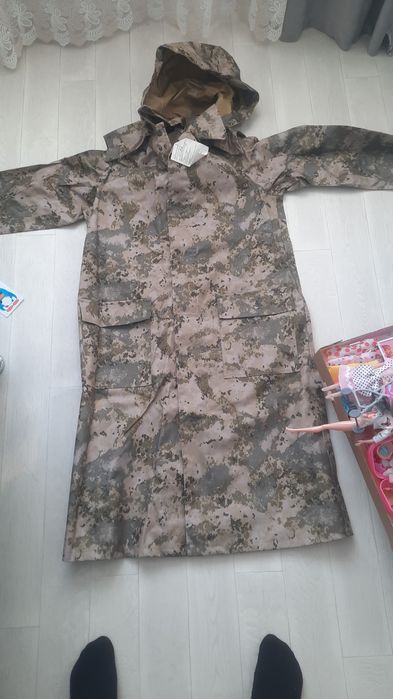 Продам дождевик длинный и непромокаемый