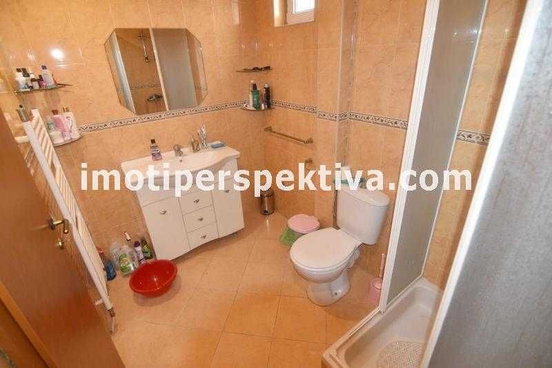 реф.1300 Обзаведена къща в кв. Кършияка!