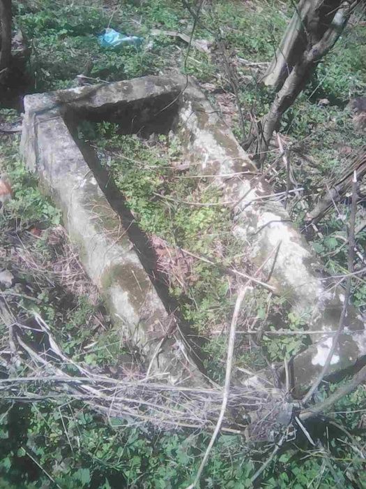 Събаряне на стари сгради