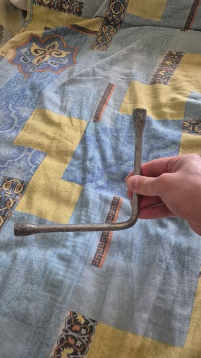 Торцовый ключ на 10 и 12 +