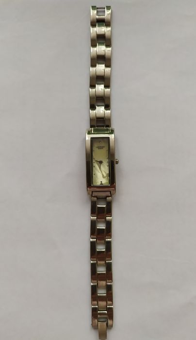 Часы женские наручные