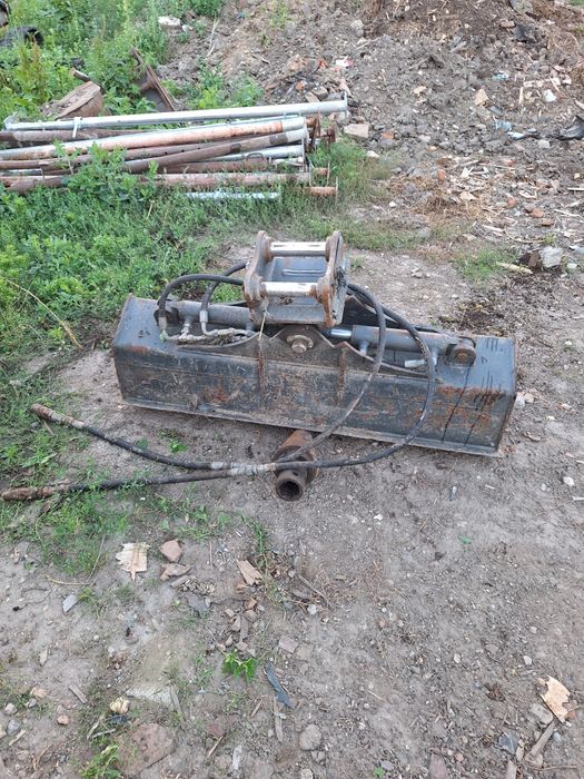 Cupă de taluz înclinabilă