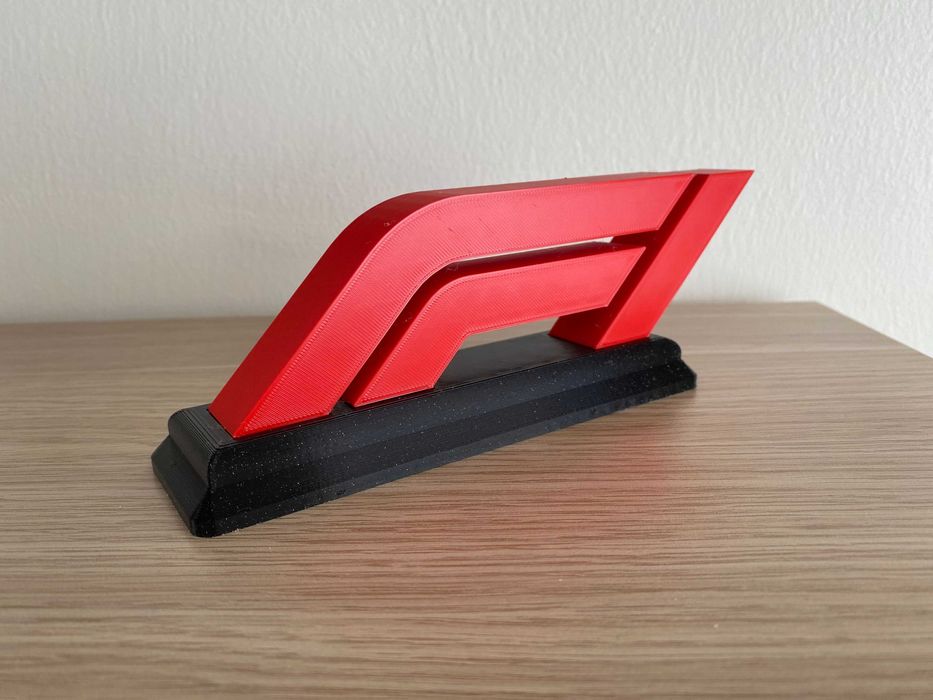 Logo Formula 1 3D – cadoul perfect pentru fanii F1