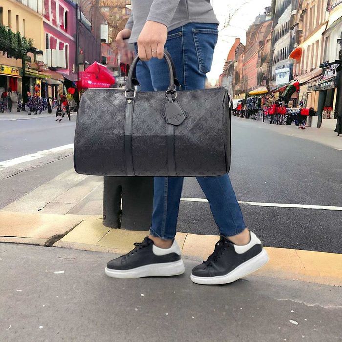 Сакове луксозни пътни чанти