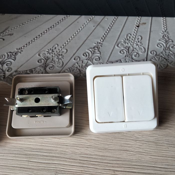 Продам советские выключатели.