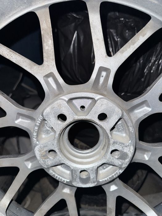 Продам диски с летней резиной