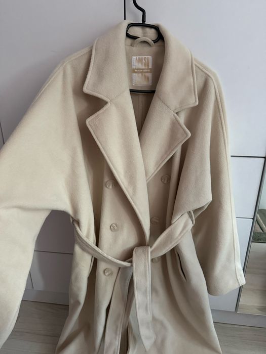 Бежаво палто amisu