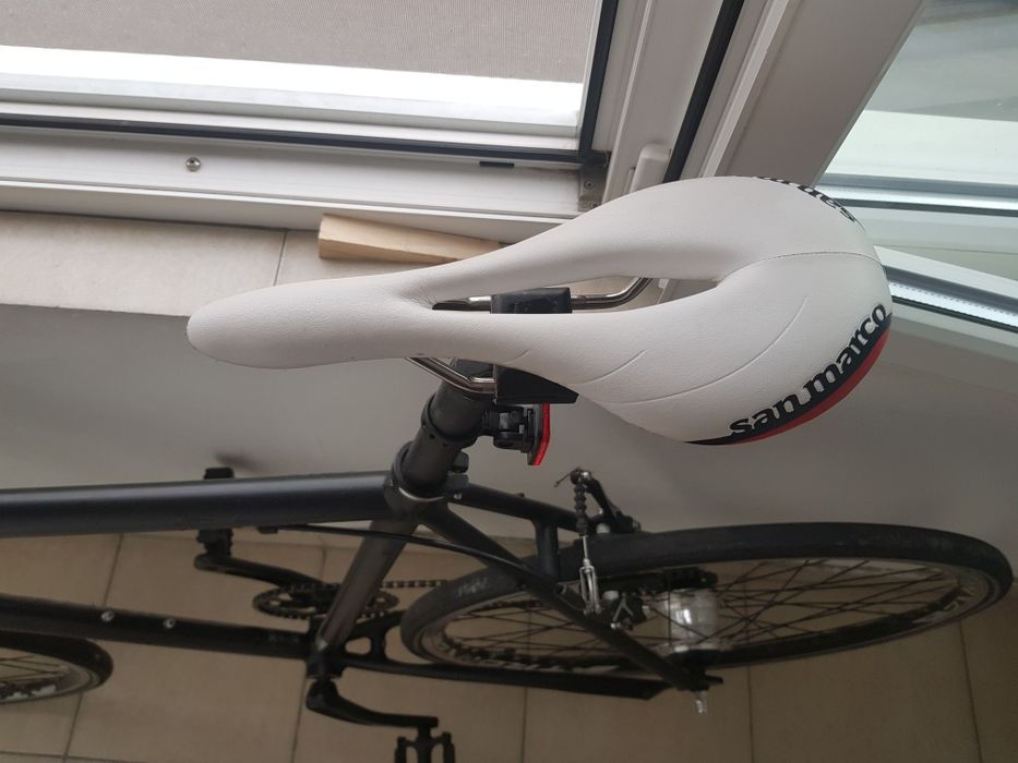 Bicicleta ușoară de oraș