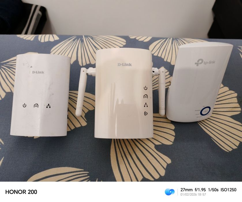 Extender rețea Wi-Fi