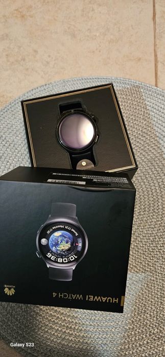 Смарт часовник Huawei watch 4