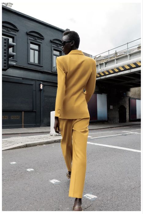 Дамски костюм ZARA