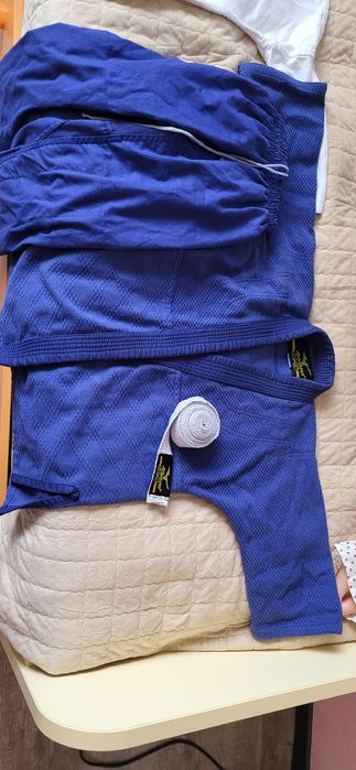 Продам Кимано для мальчика